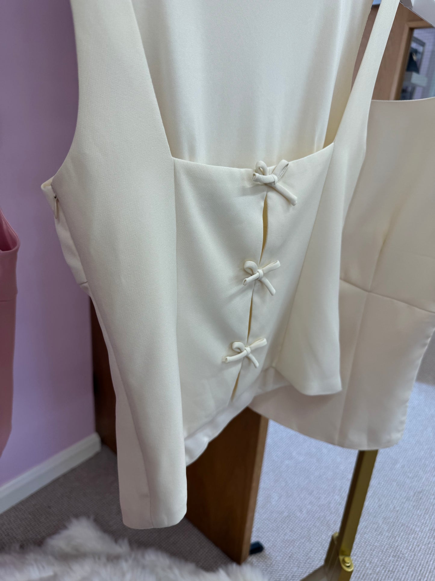 Bow Top